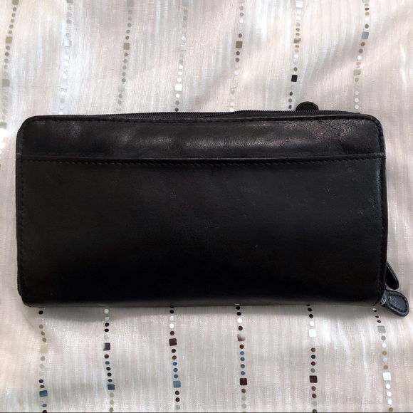 Wilsons Leather Handbags - Wilson’s genuine leather wallet